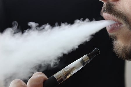 E-cigarettes Lined to Helping People Quit Smoking